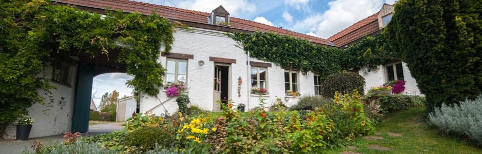 Santes L'Atterrissage Bed & Breakfast エクステリア 写真