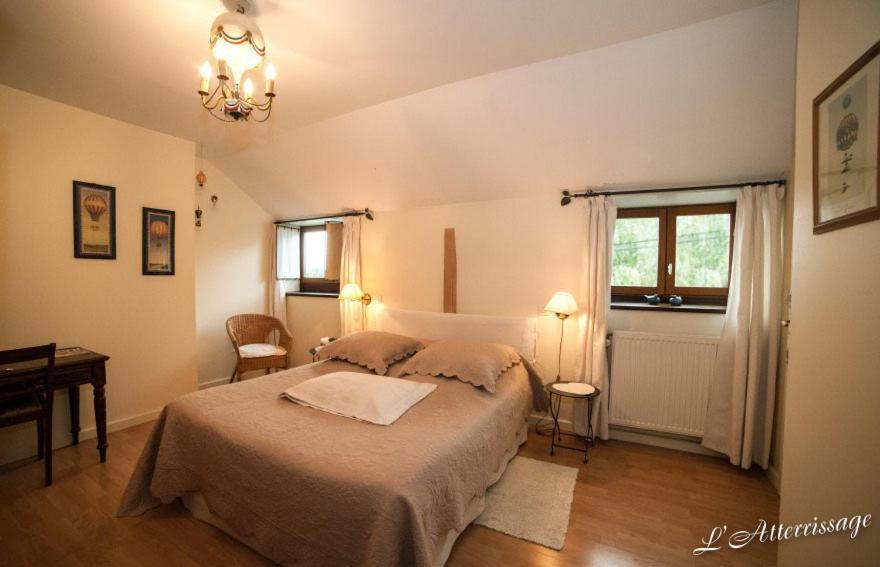 Santes L'Atterrissage Bed & Breakfast エクステリア 写真