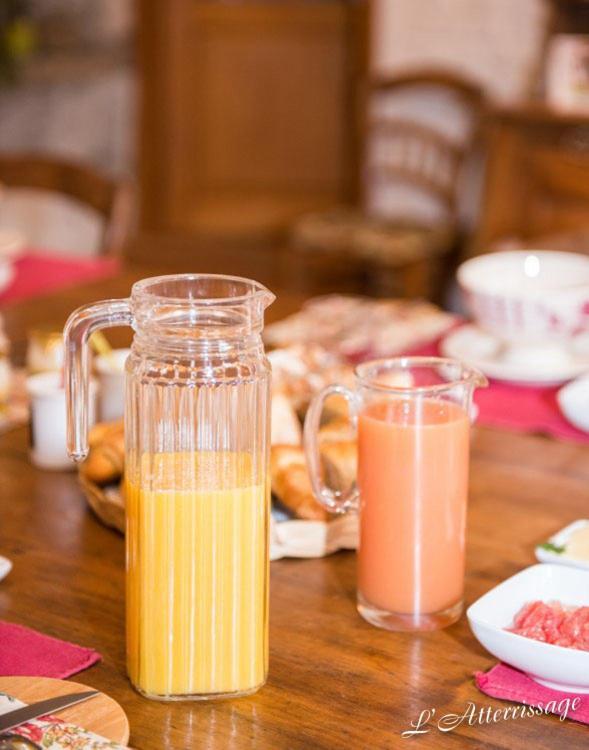 Santes L'Atterrissage Bed & Breakfast エクステリア 写真