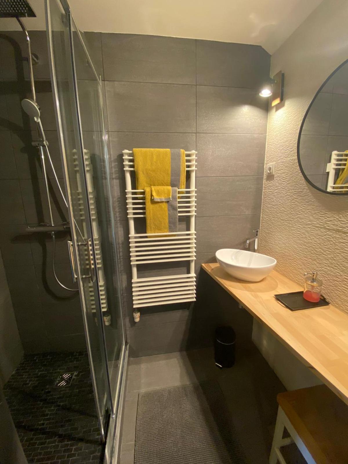 Santes L'Atterrissage Bed & Breakfast エクステリア 写真