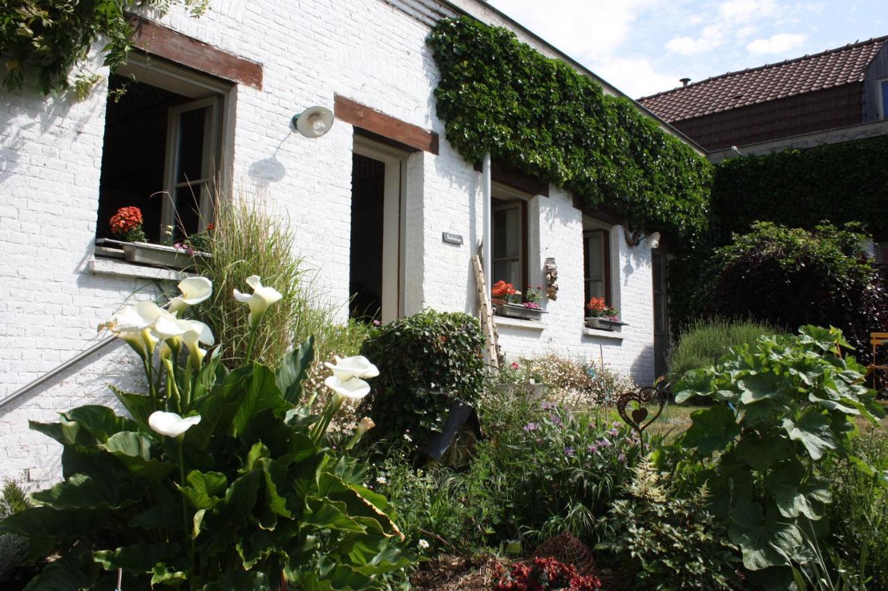 Santes L'Atterrissage Bed & Breakfast エクステリア 写真